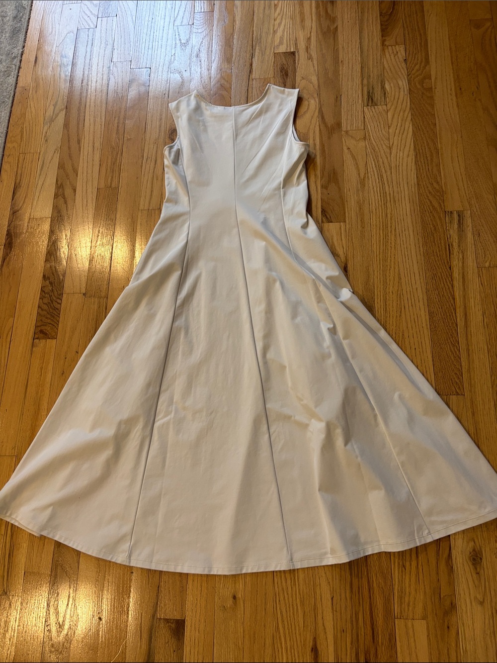 UNIQLO AIRism Ultra Stretch Dress - Picture 5 of 11